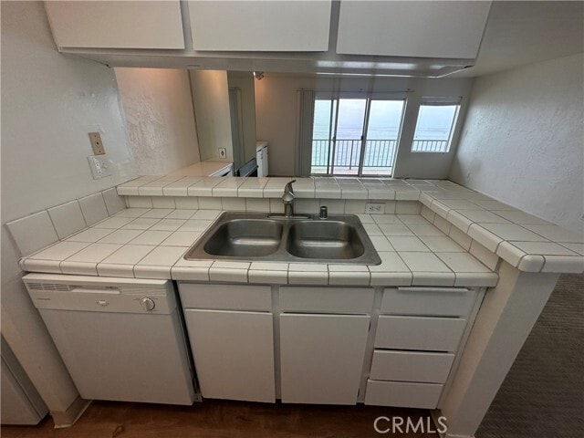 Photo - 555 Esplanade Unit 213