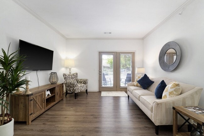 Two Bedroom - 2 Bed / 1 Bath - 928 Sq.Ft.