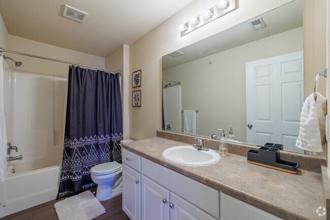 3BR, 2BA - 1310SF - Bathroom 1