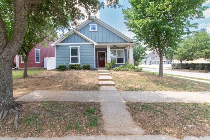 Photo - 2025 Prospect Ln