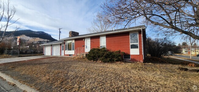 Building Photo - 1318 Garfield St Rental