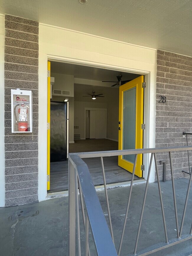 Photo - 400 on Pasadena