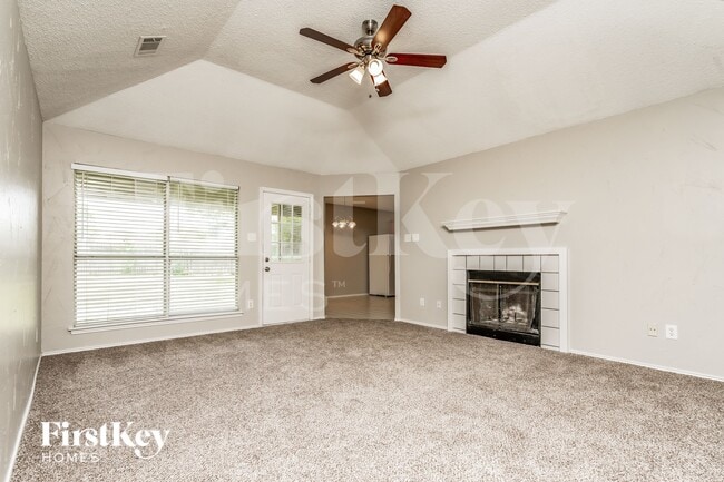 Photo - 606 Plainview Dr