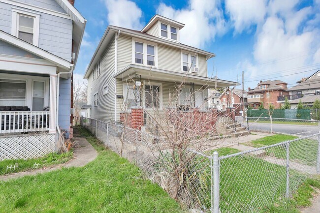 27-29 S Terrace Ave