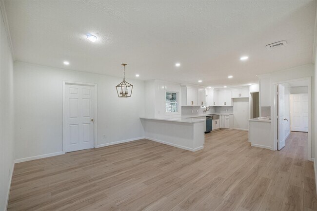 Photo - 9419 Campbell Rd