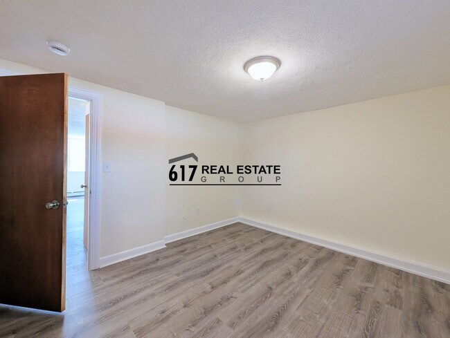 Photo - 176 N Beacon St Unit 3A