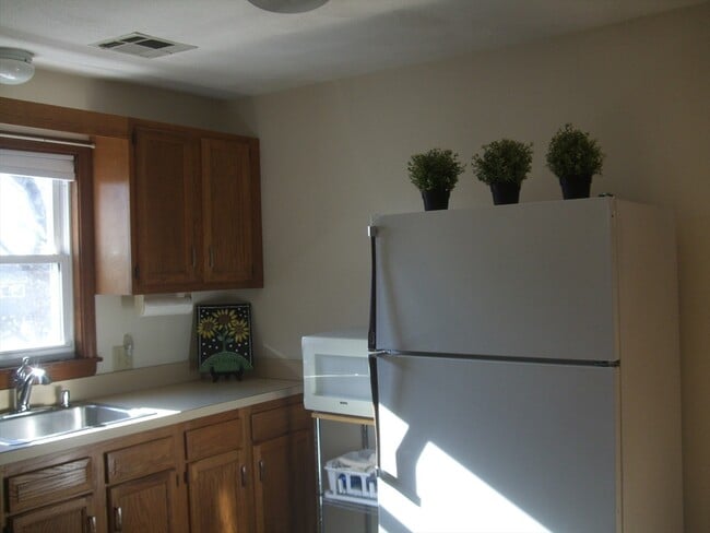 Photo - 34 Moore Ave Unit 2