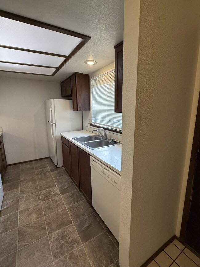 Photo - Lovely Updated 2-bedroom Unit Available NOW! Unit D