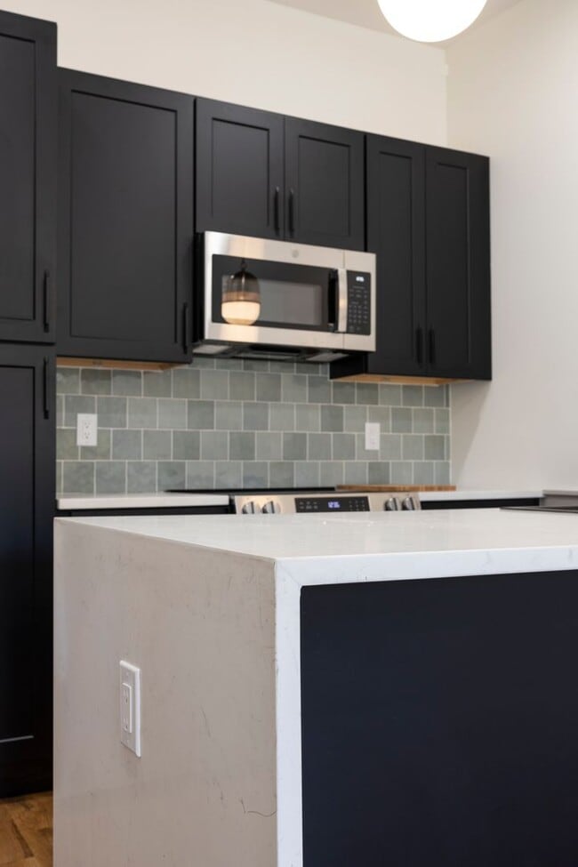 Photo - Spacious 2-Bedroom Apartment for Rent Unit 1st Floor Front/Basement