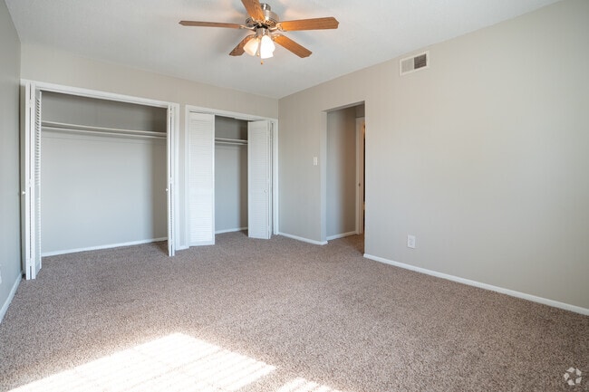 2BR, 2BA 950SF Bedroom