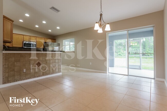 Photo - 2463 Alesio Ave