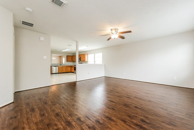 Photo - 4931 Winding View Ln
