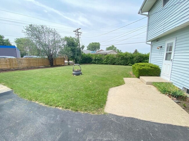 Photo - 609 Gascoigne Dr