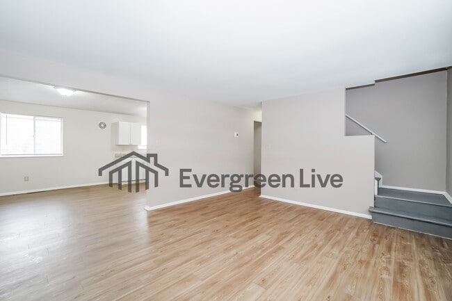 Photo - 1810 Pickering Dr