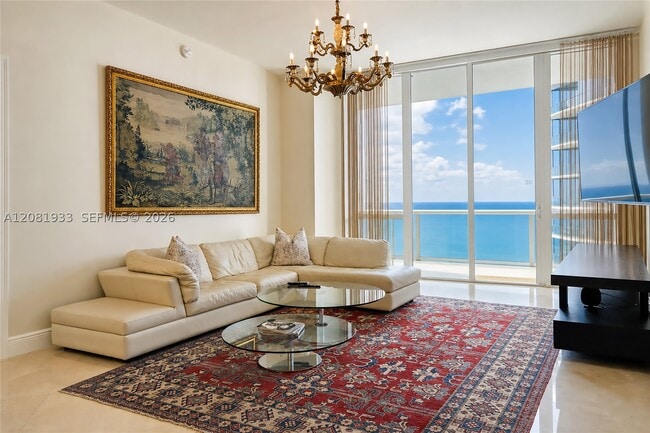 Building Photo - 15811 Collins Ave Unit 4007