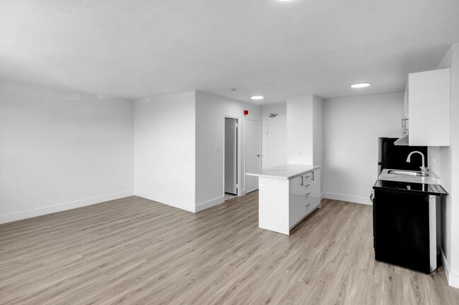 Building Photo - Northshore Apartments