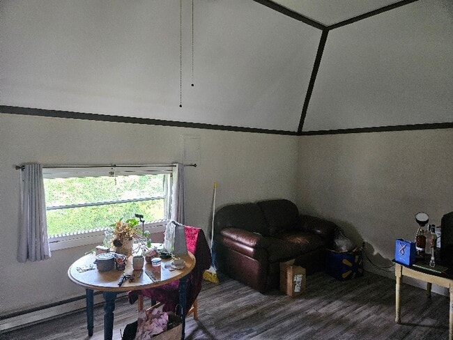 Photo - 138 High St Unit C