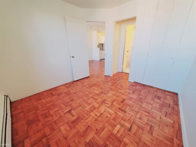 Photo - 1 br, 1 bath Condo - 140 Grove St Unit 6 Unidad 6