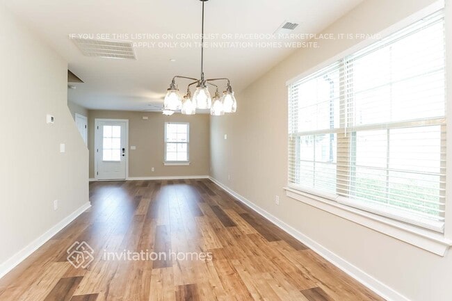 Photo - 212 Emmett Dr