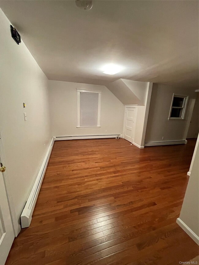 Photo - 27 Neperan Rd Unit 2R