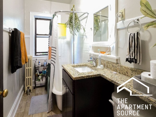 Photo - 5069 N Wolcott Ave Unit 3