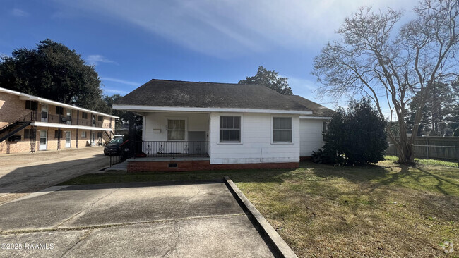 Building Photo - 717 Harding St Rental