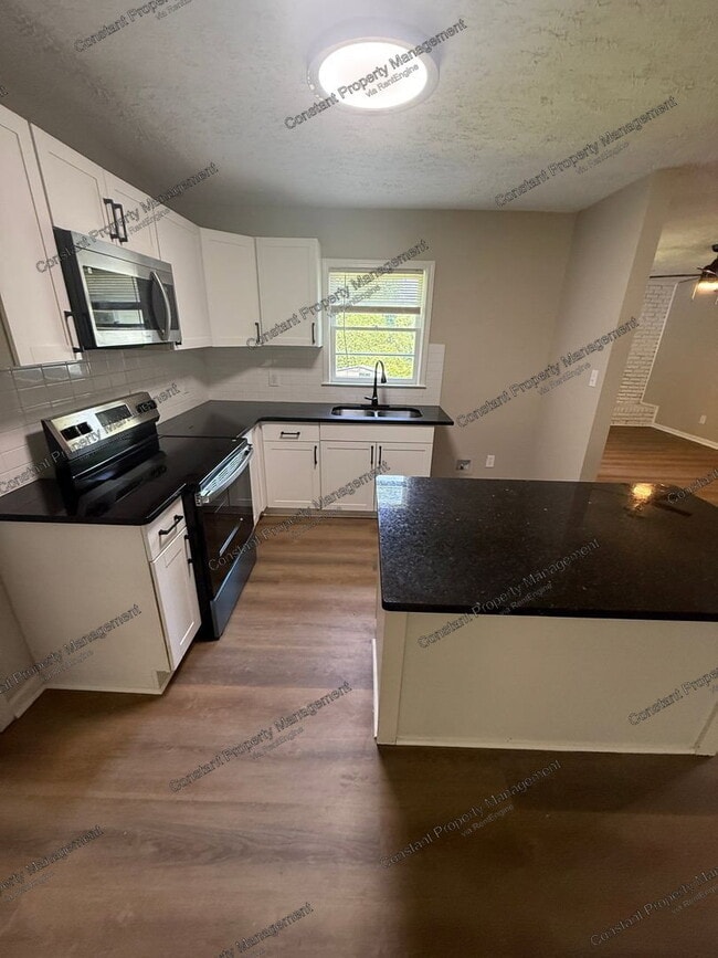Photo - 2166 Ollie Dr
