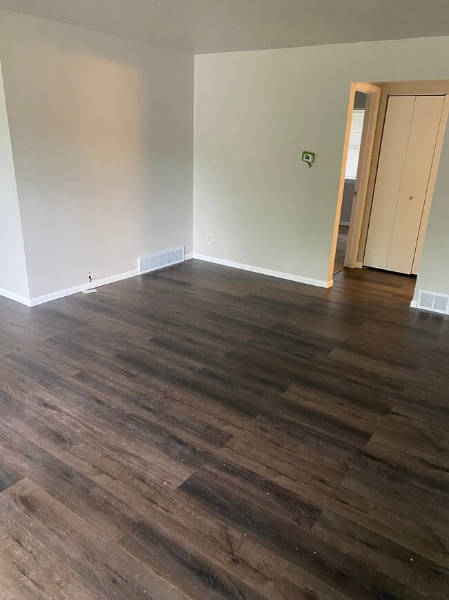 Photo - 5671 Williamsburg Way Unidad Williamsburg Way