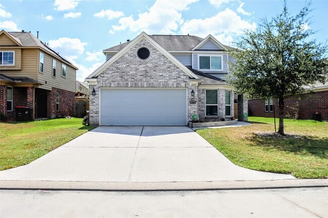 Building Photo - 12418 Greencanyon Dr