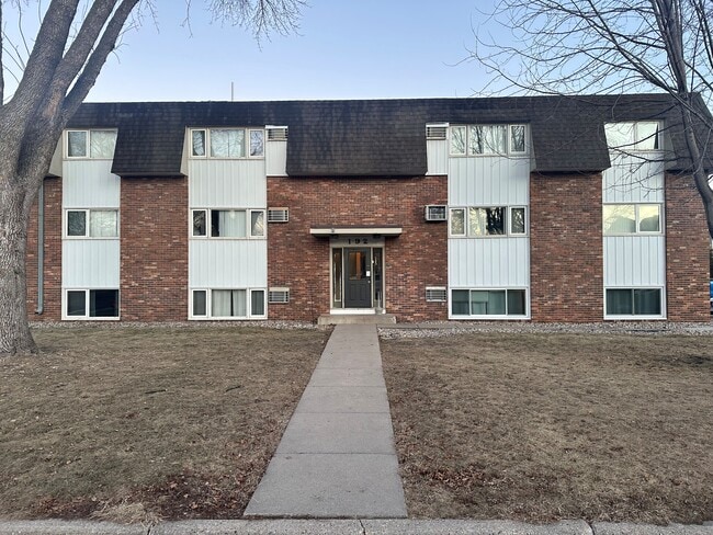 Building Photo - Rita Road Rental