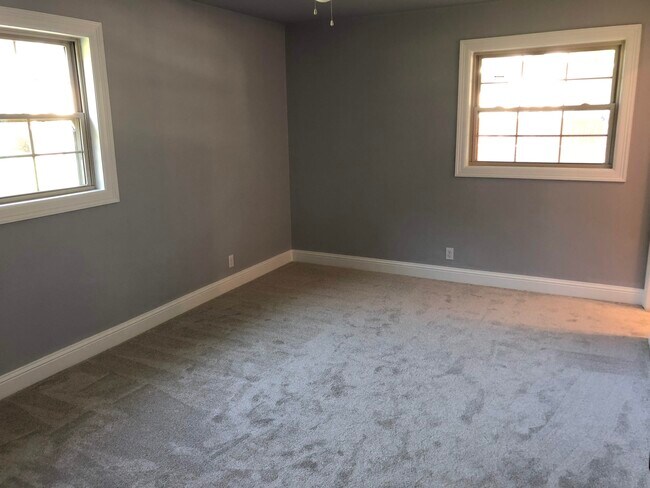 Photo - 1910 Greenhaven Dr