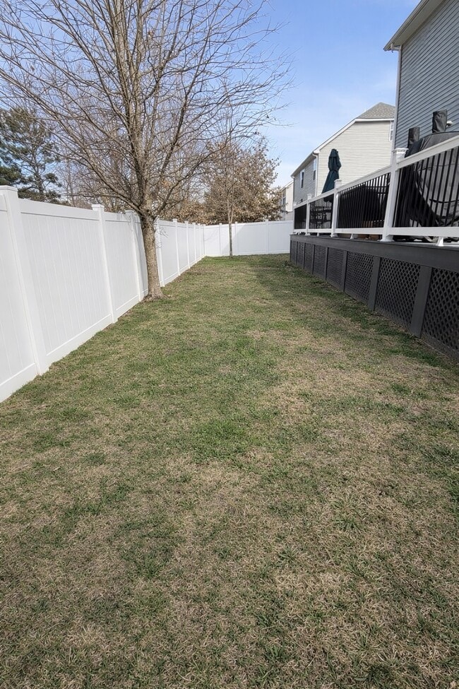 Photo - 211 Benthall Rd