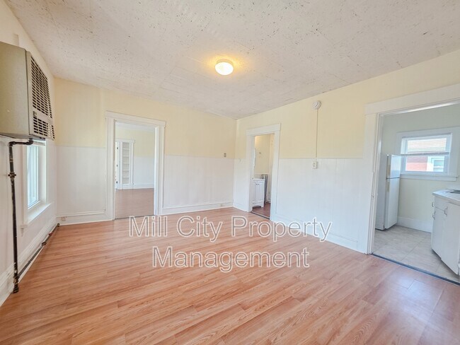 Photo - 126 Harrison St