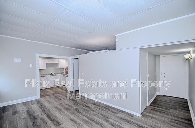 Photo - 111 Lincoln Way W Unit 2