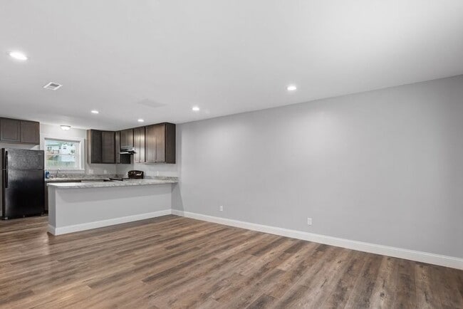 1111 Columbus Cir