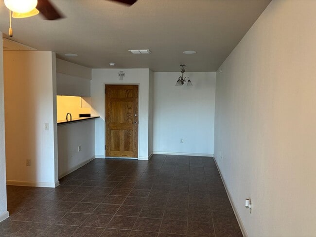 Building Photo - Charming one-bedroom, one-bath home in San Antonio