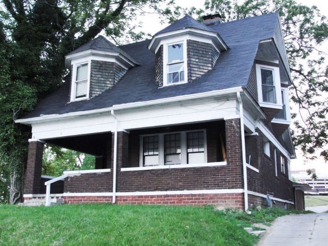 Building Photo - 9 N Salisbury St Rental
