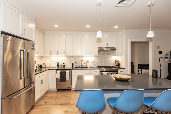 Photo - 30 Polk St Unidad 103