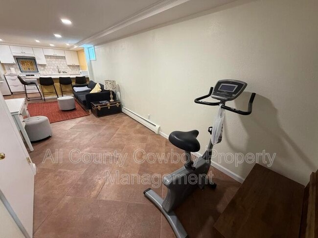 Photo - 1314 E Canby St Unit Apt B