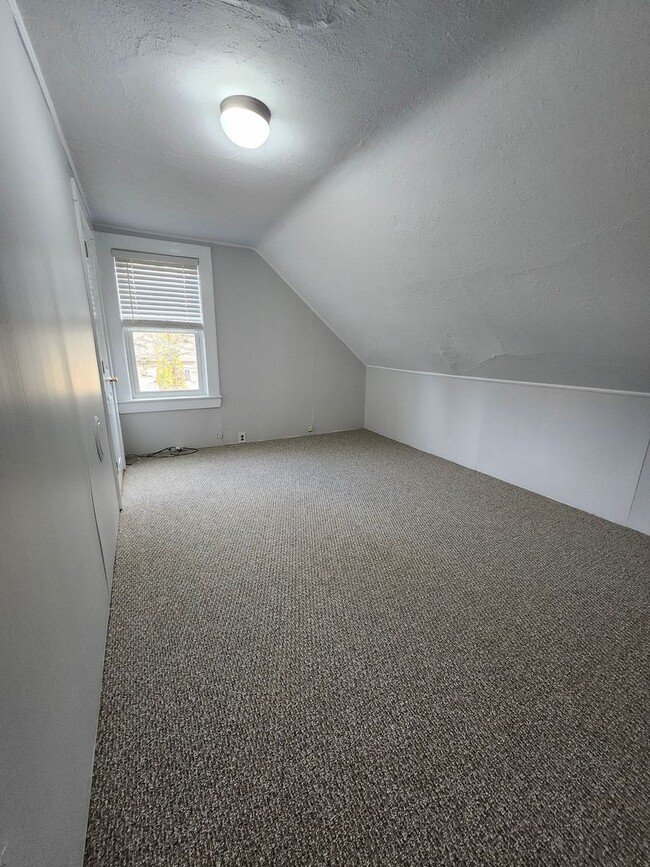 Photo - 292 Union St Unit 3