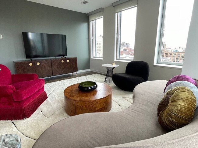 Photo - 280 E Broad St Unit ID1237044P