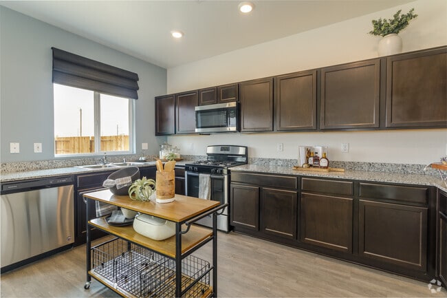 3BR, 2.5BA - 1,547SF - Aspen Vista at Anchor Pointe