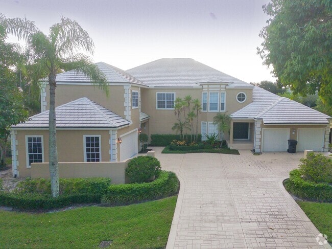 Building Photo - 11877 Pebblewood Dr Unit 202 Rental