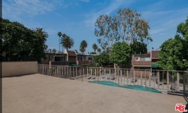 Photo - 17900 Sherman Way Unit 320