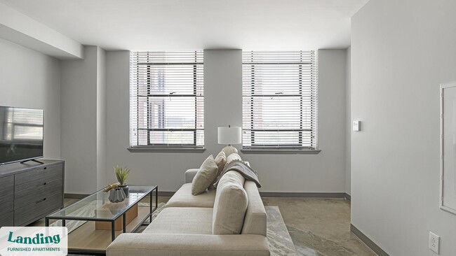 Photo - 2308 4th Ave N Unidad 611.1406065