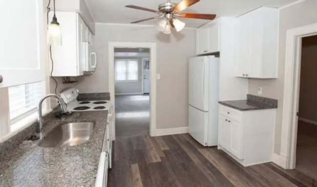 Photo - 208 Lincoln St