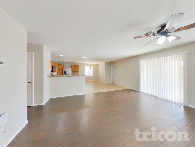 Photo - 305 W Angus Rd