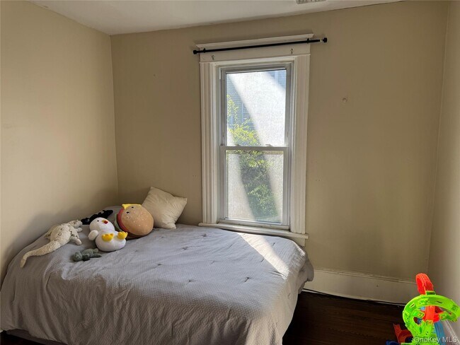 Photo - 9 Bartlett St