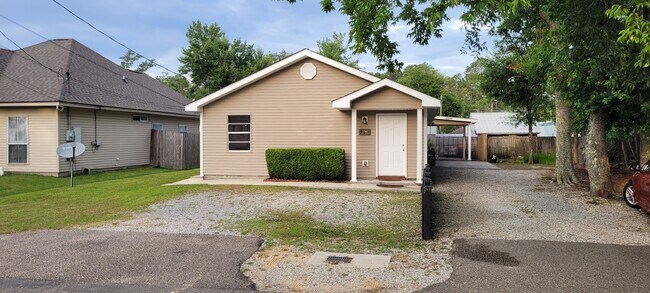 Photo - 57366 Maple Ave Unidad E