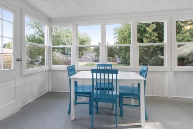 Photo - 1300 Dodge St